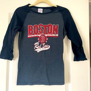 Boston Red Sox Women’s 3/4 sleeve tshirt Size medium